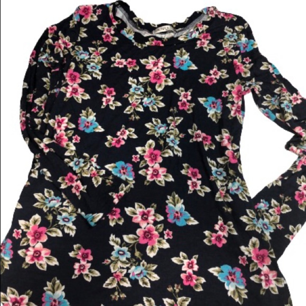 Honey & Lace long sleeve floral shirt | Size XS | Extremely soft